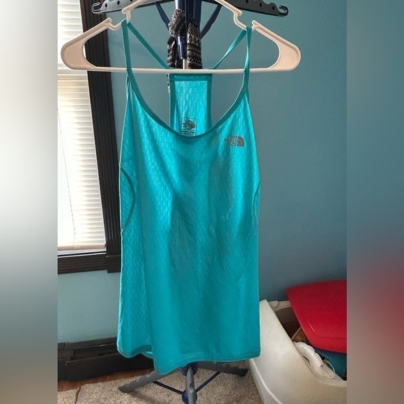 The north face tank top - Picture 1 of 3